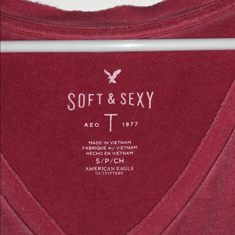 basic tee - Picture 3 of 3